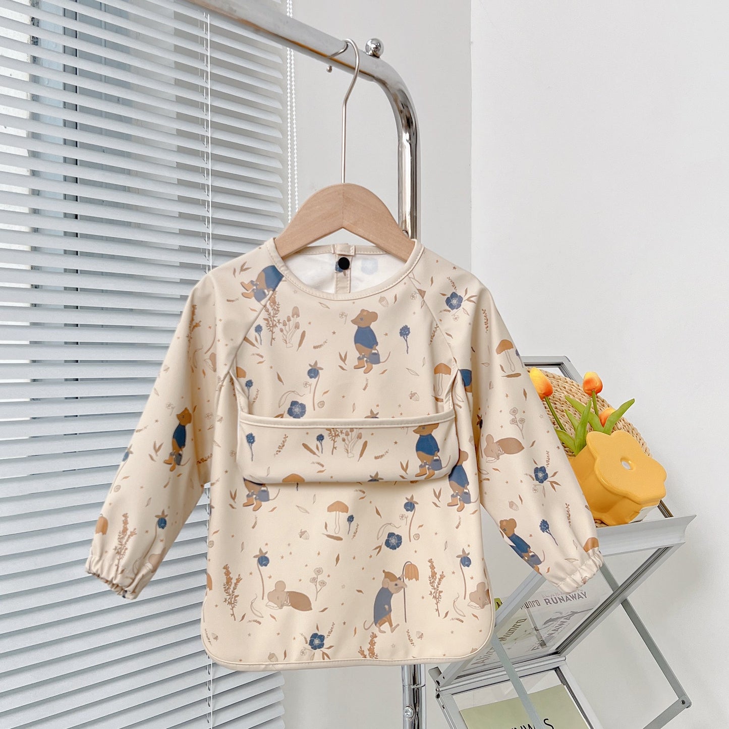 Long-Sleeve Bib (Waterproof) – Easy Clean, Mess-Free Mealtimes