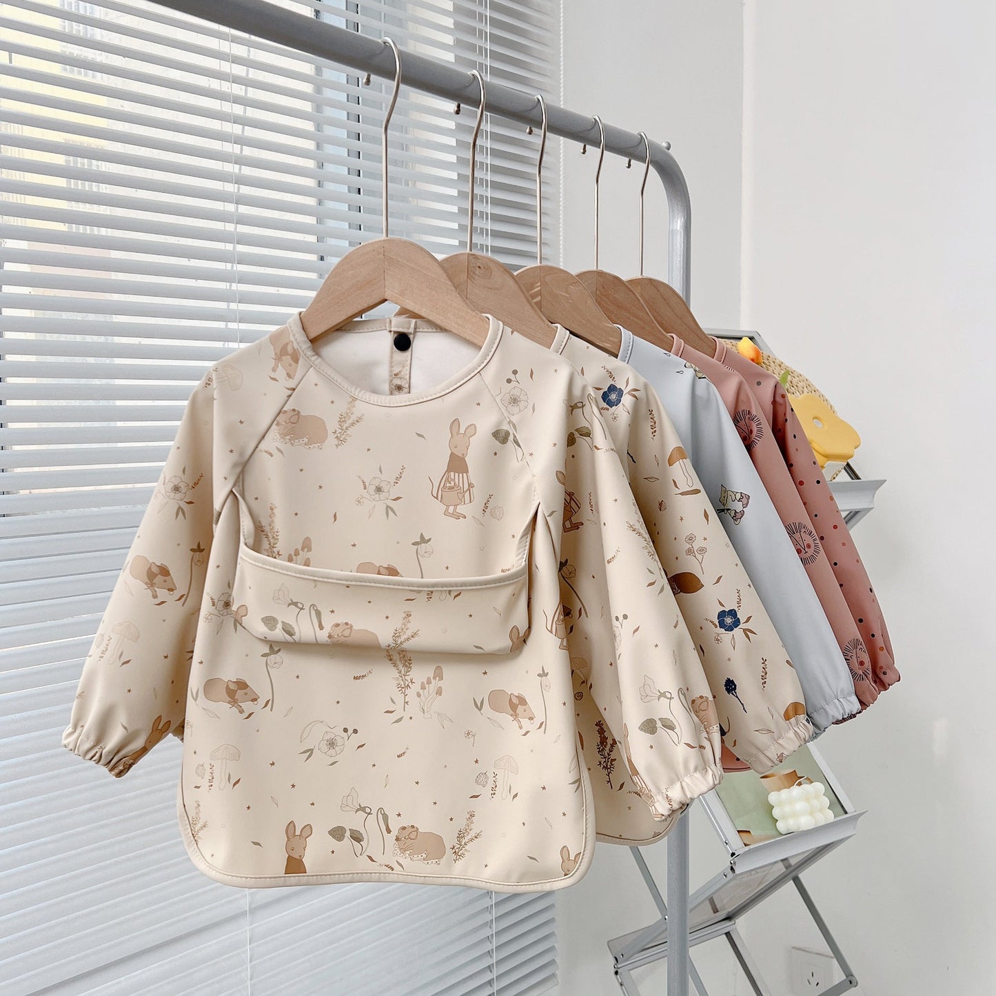 Long-Sleeve Bib (Waterproof) – Easy Clean, Mess-Free Mealtimes