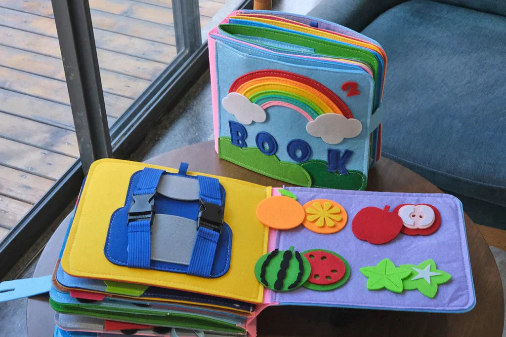 Montessori Learning Book – 16 Interactive Stories for Imagination, Fine Motor Skills &amp; Creativity
